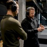 Ohjaaja neuvoo tiimiä käsittelemään sisärataa turvallisesti